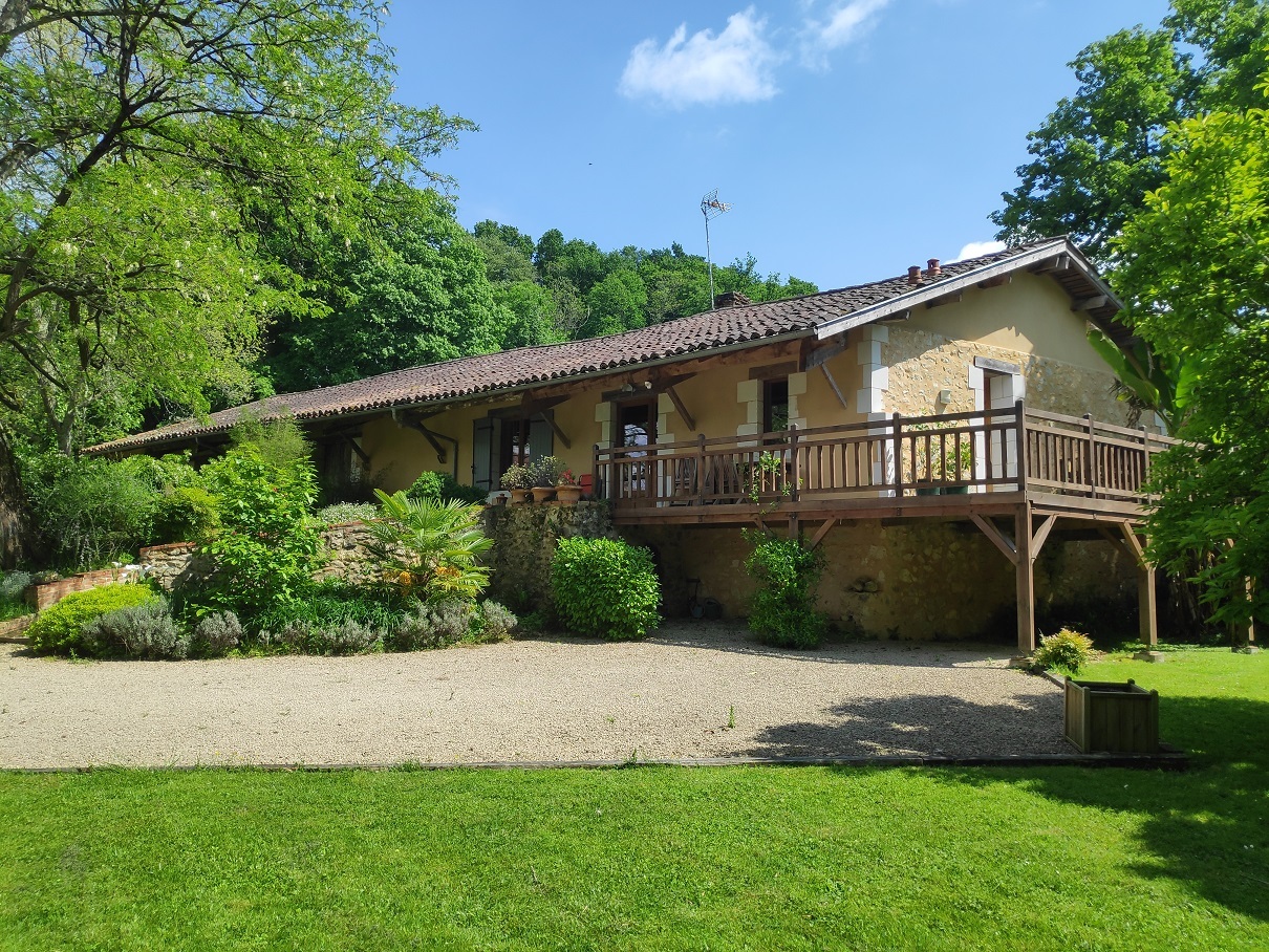 Vue du gîte depuis le jardin
